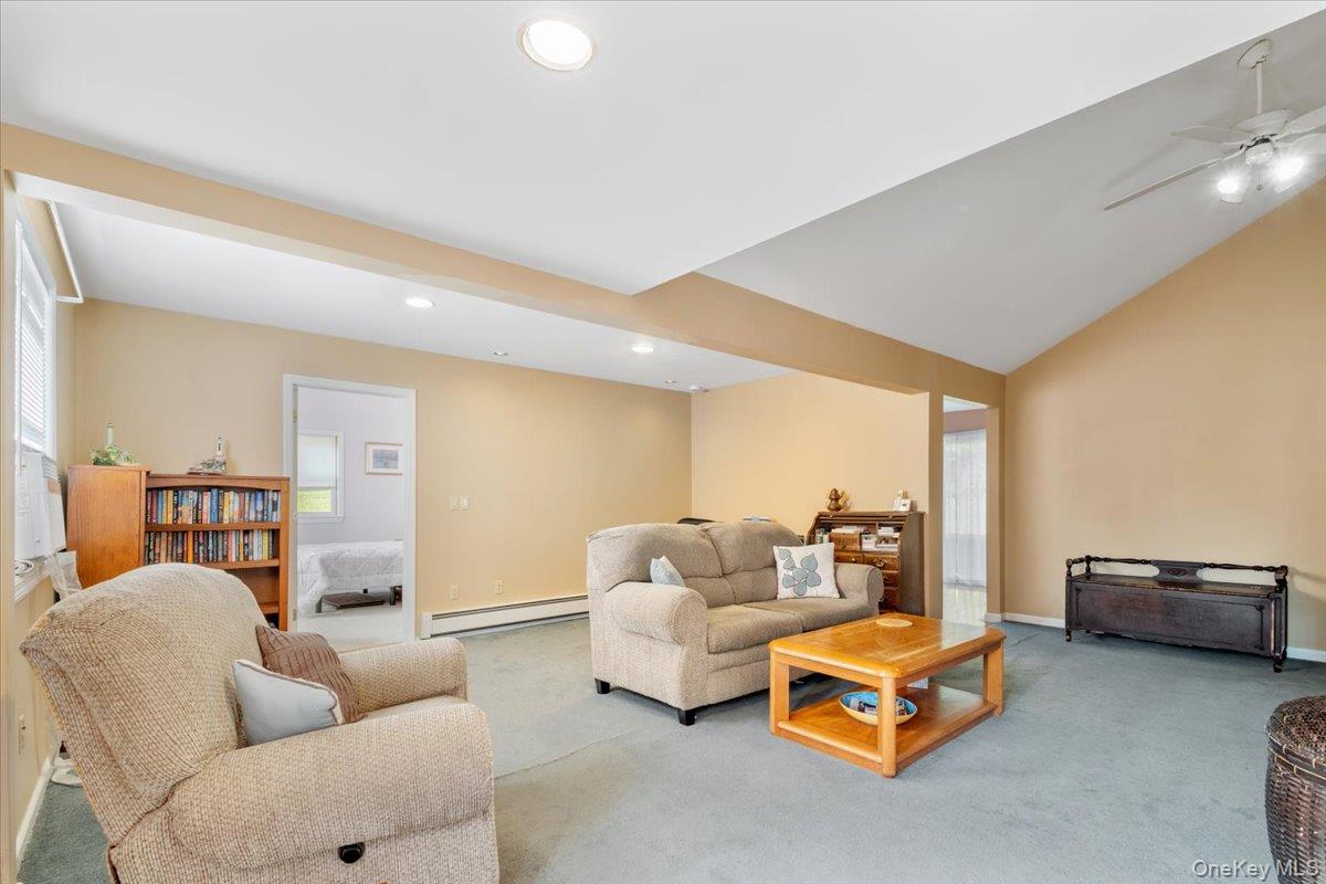 5 Spruce Street, Lake Peekskill, NY 10537