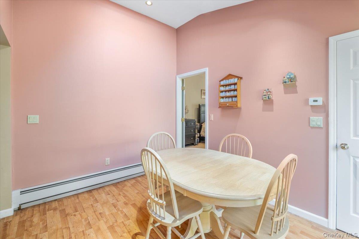 5 Spruce Street, Lake Peekskill, NY 10537