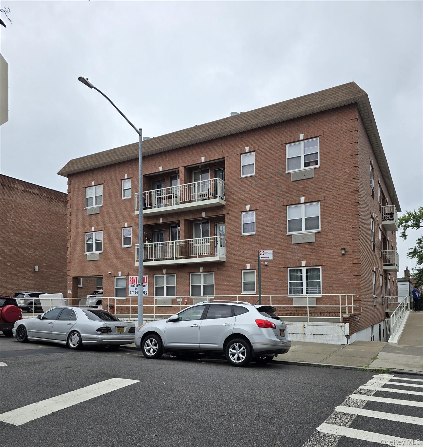3641 169th Street # 2F, Flushing, NY 11358