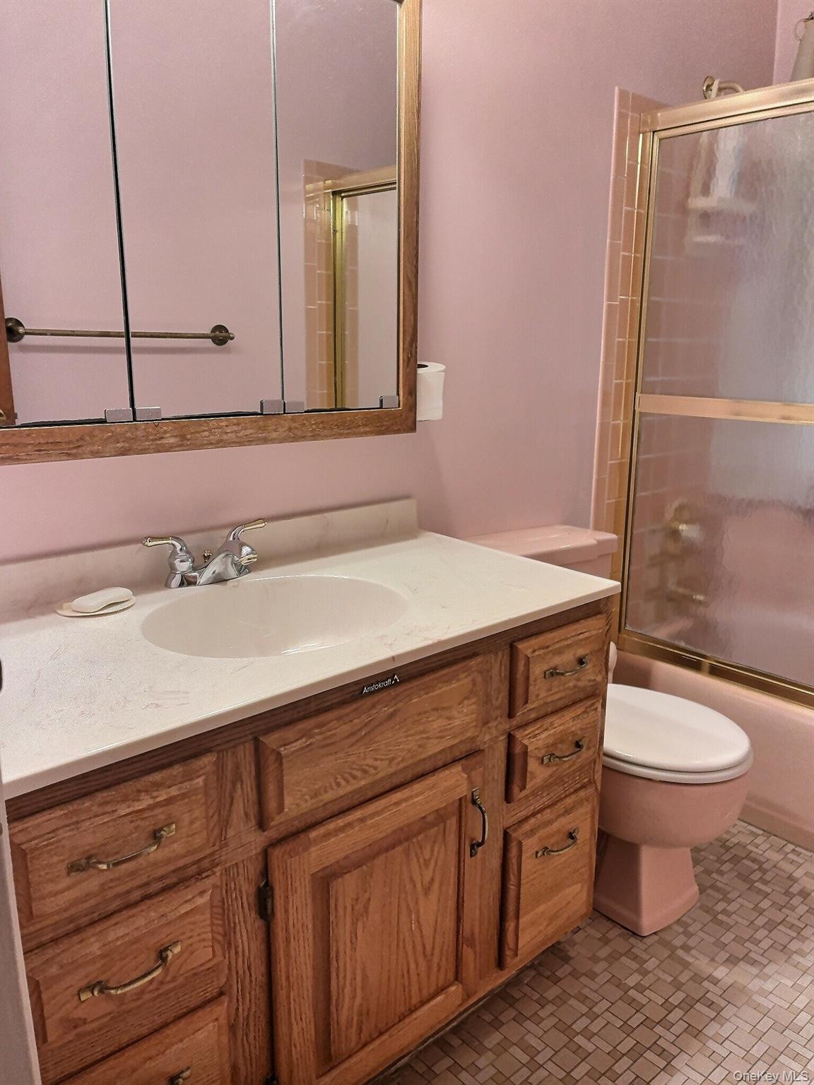 4 Robert Lane, Wappingers Falls, NY 12590