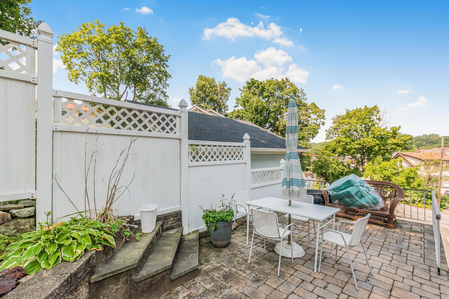 7 Elaine Terrace, Yonkers, NY 10701