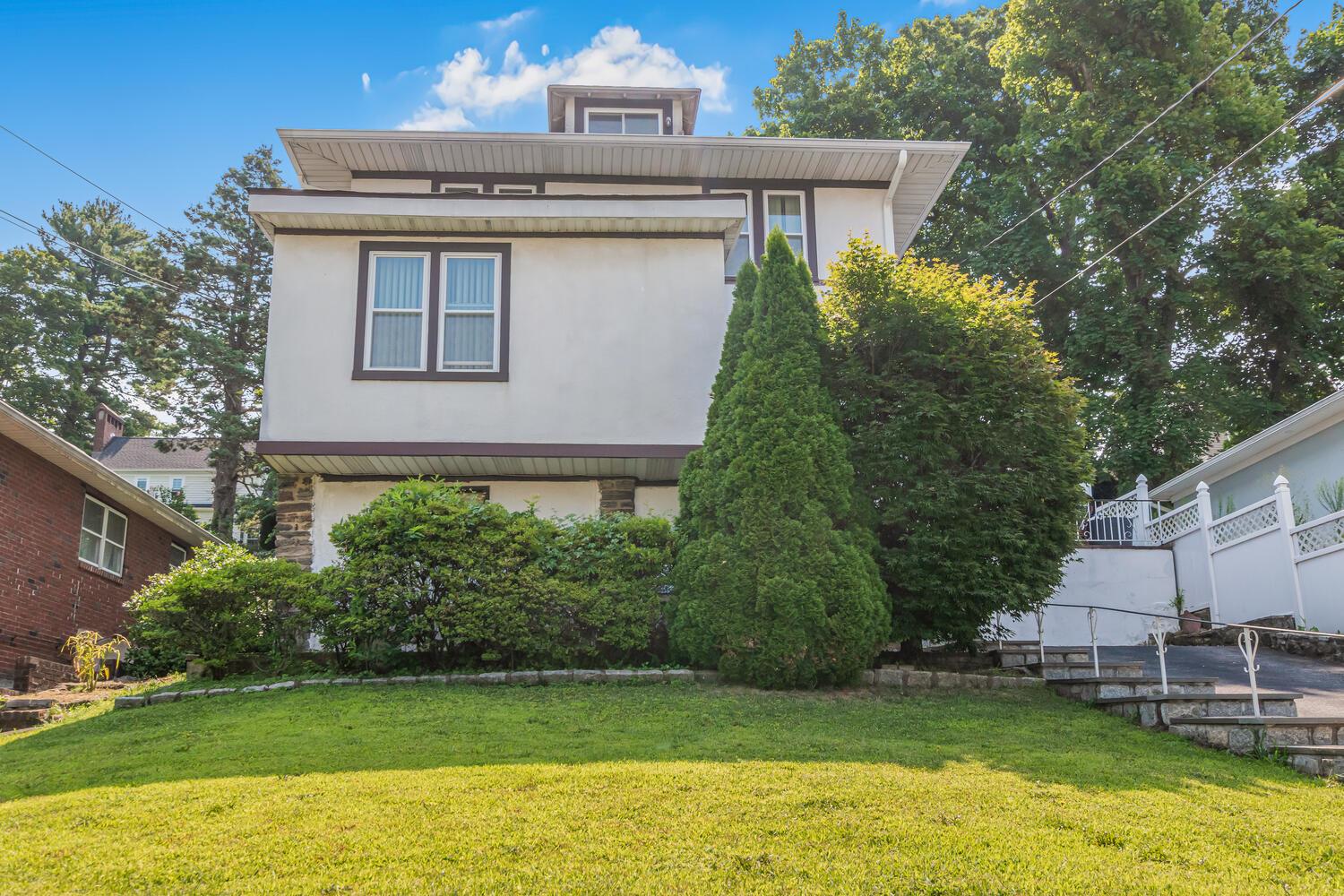 7 Elaine Terrace, Yonkers, NY 10701