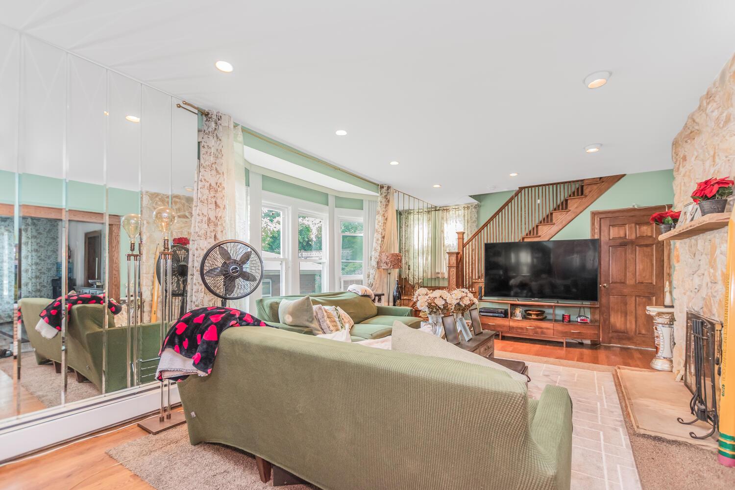 7 Elaine Terrace, Yonkers, NY 10701