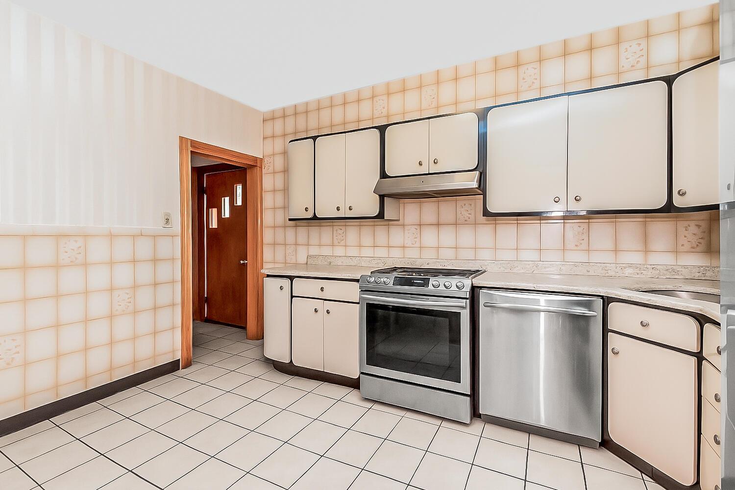 7 Elaine Terrace, Yonkers, NY 10701