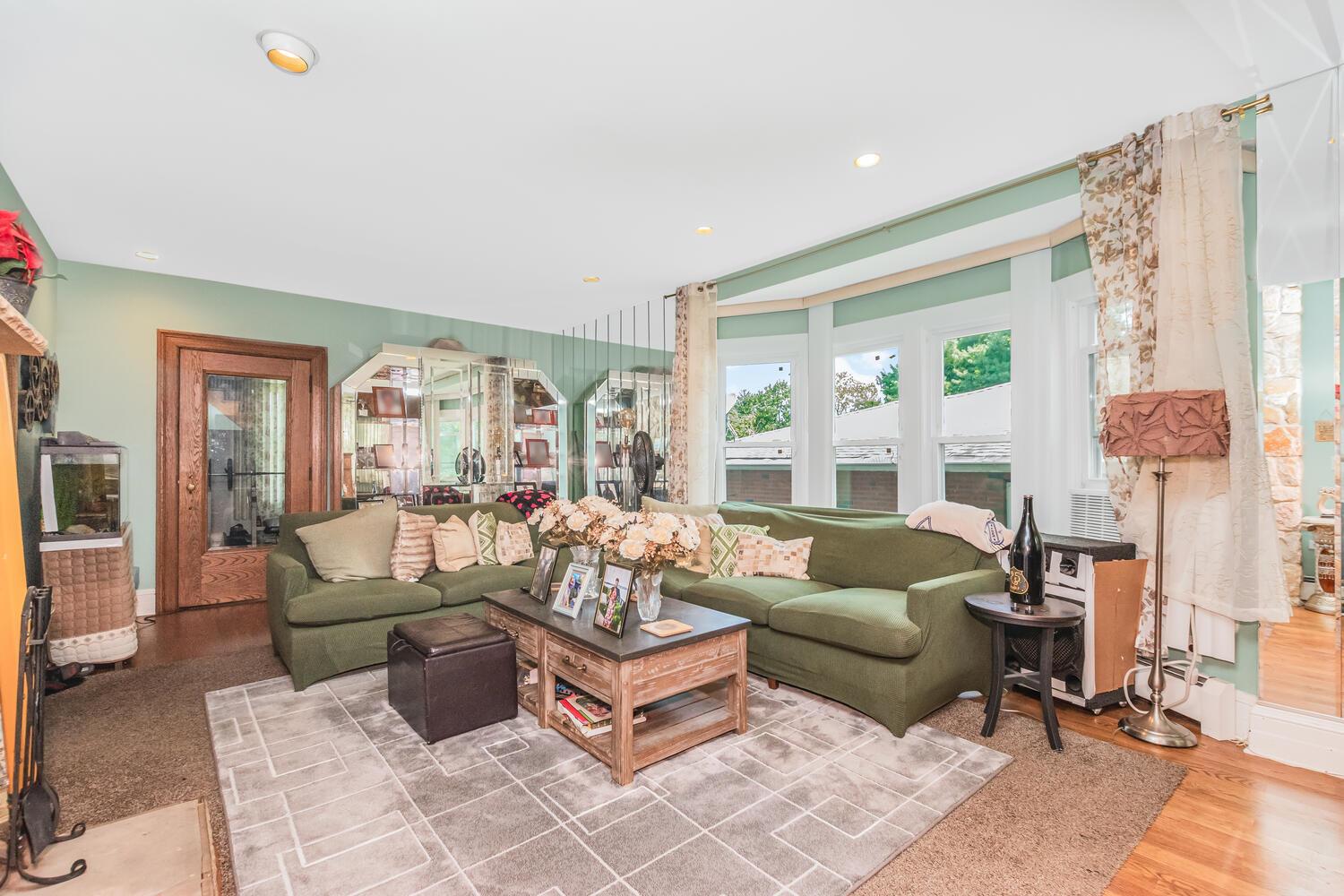 7 Elaine Terrace, Yonkers, NY 10701