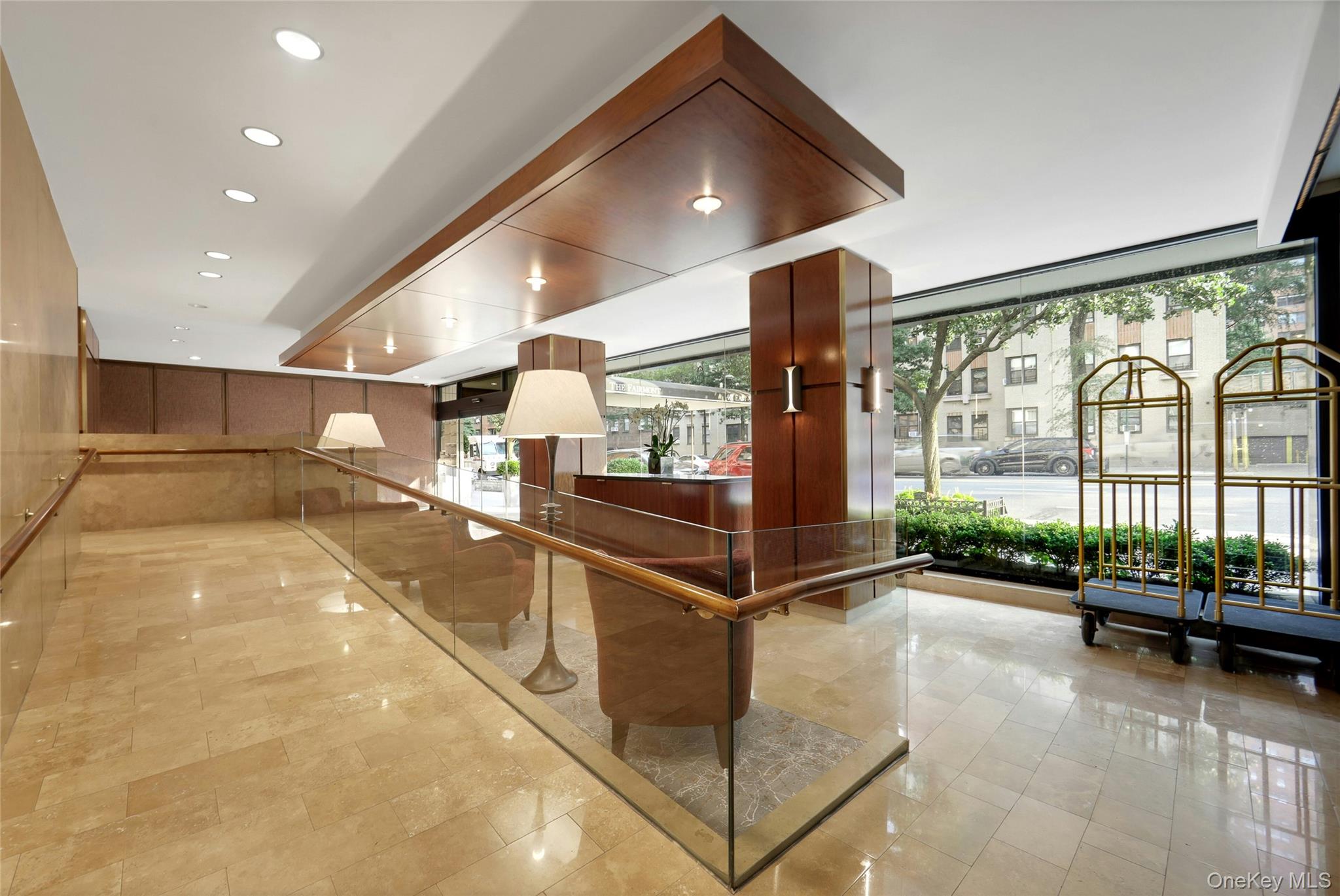 401 E 86 # 8D, New York (Manhattan), NY 10028