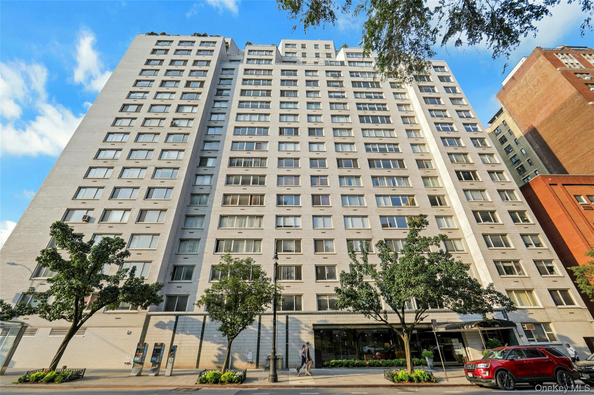 401 E 86 # 8D, New York (Manhattan), NY 10028