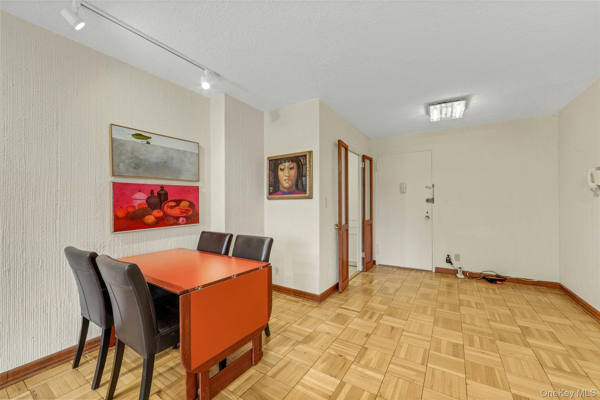 401 E 86 # 8D, New York (Manhattan), NY 10028