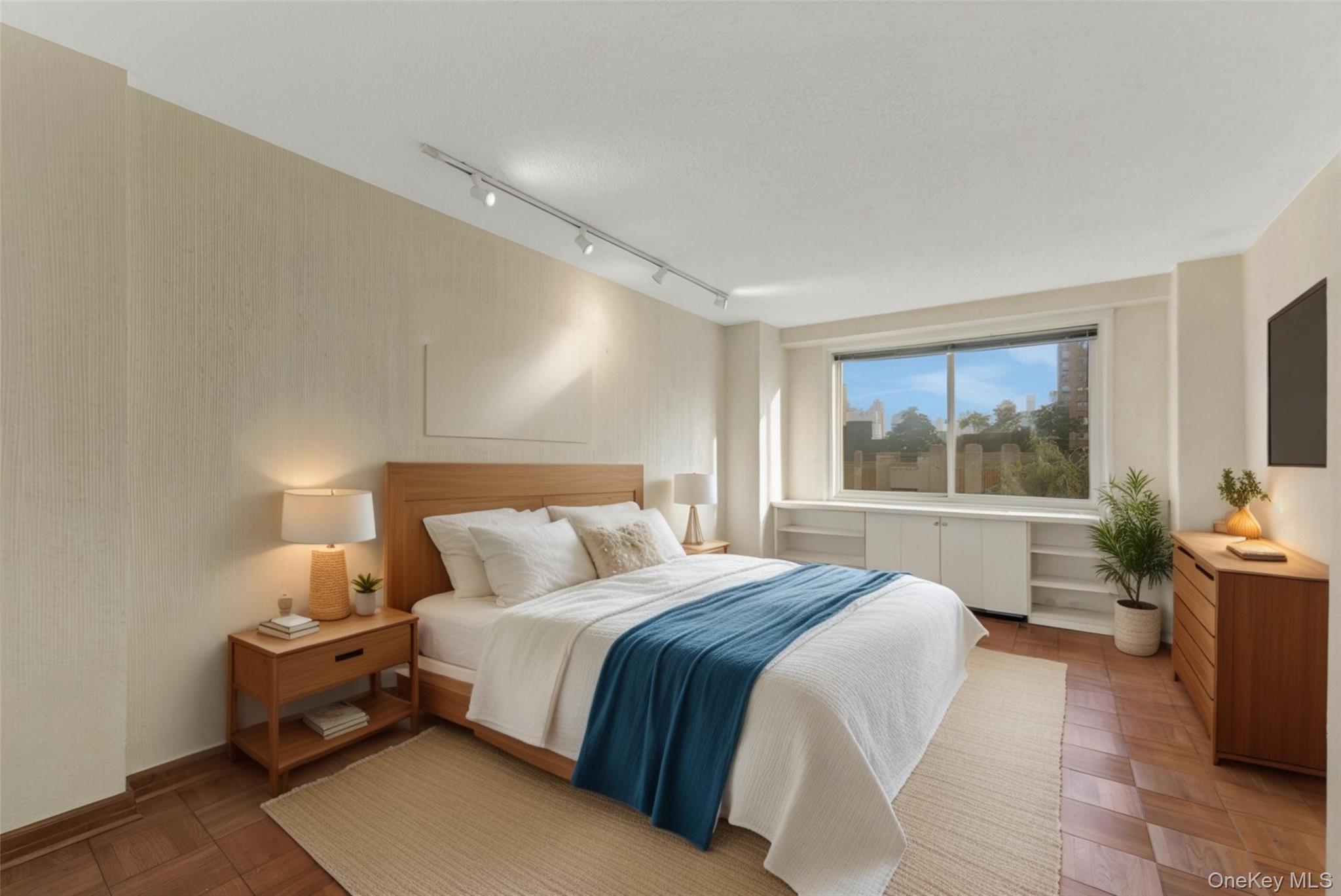 401 E 86 # 8D, New York (Manhattan), NY 10028