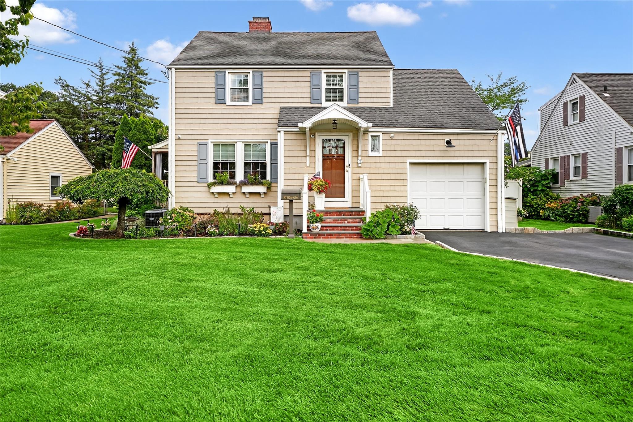 23 W Glen Avenue, Port Chester, NY 10573