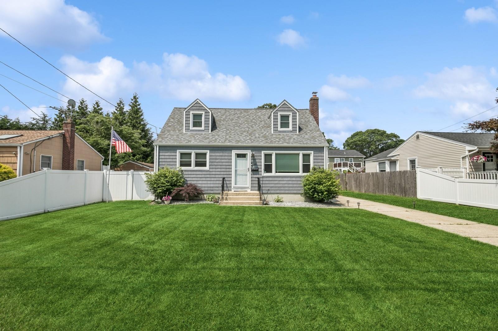 26 Richard Avenue, Ronkonkoma, NY 11779