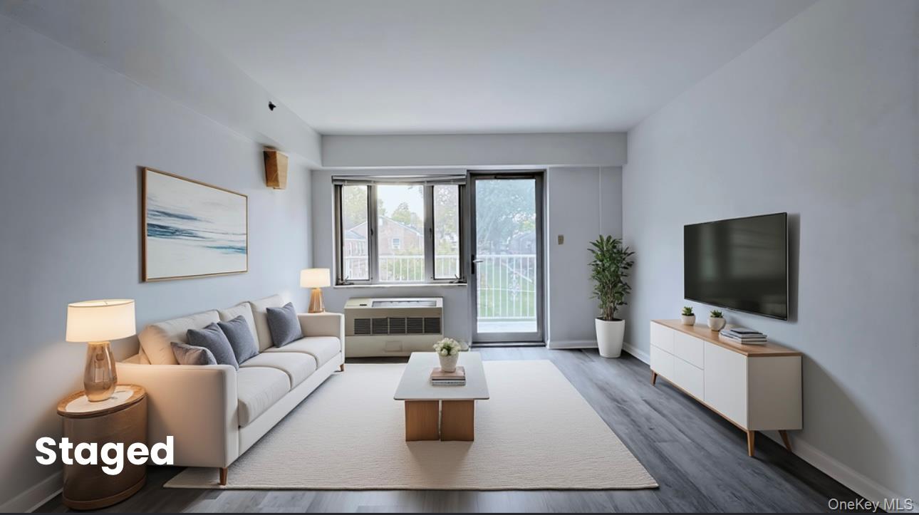 64-34 Grand Central Parkway # 3D, Forest Hills, NY 11375