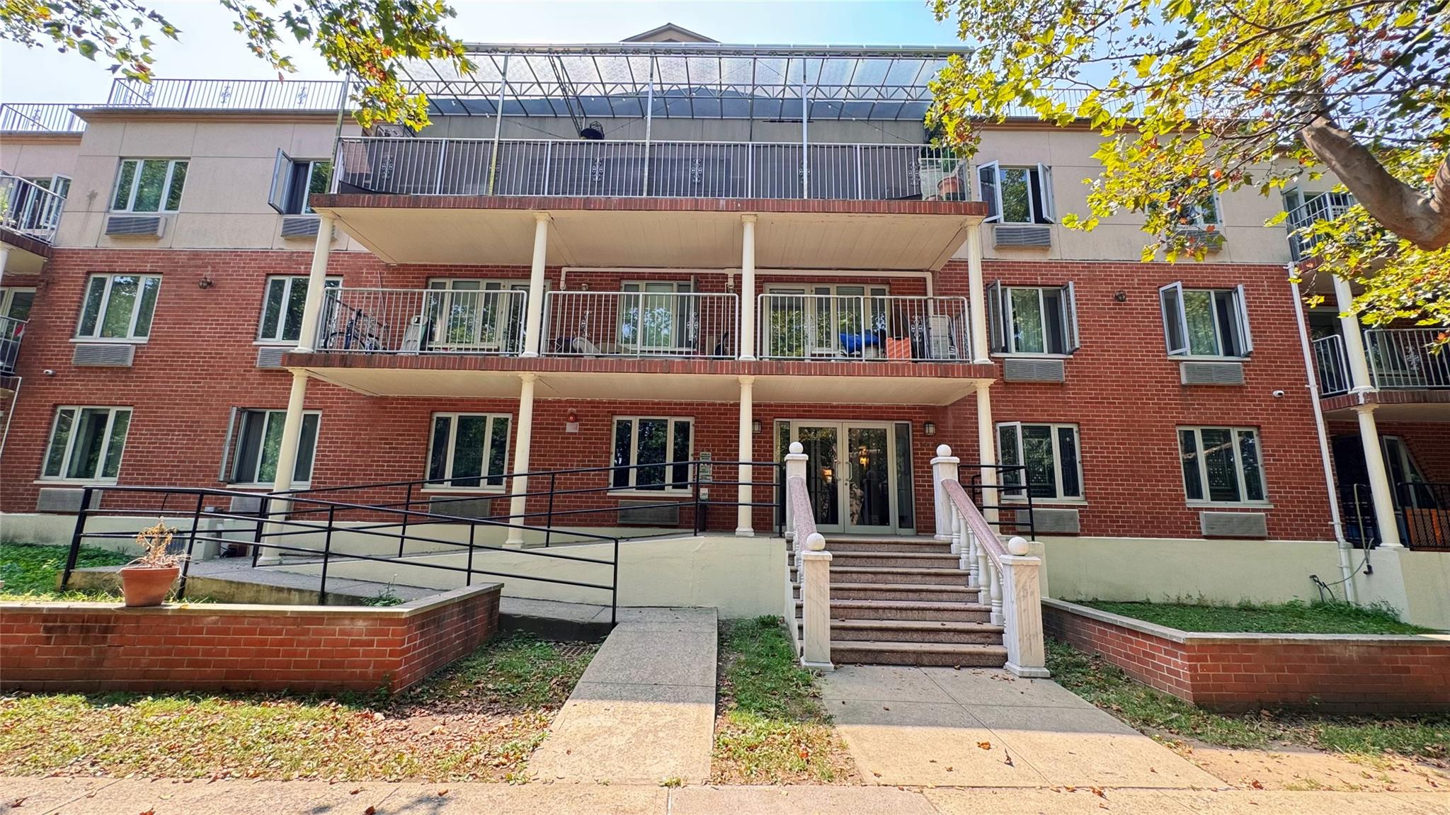 64-34 Grand Central Parkway # 3D, Forest Hills, NY 11375