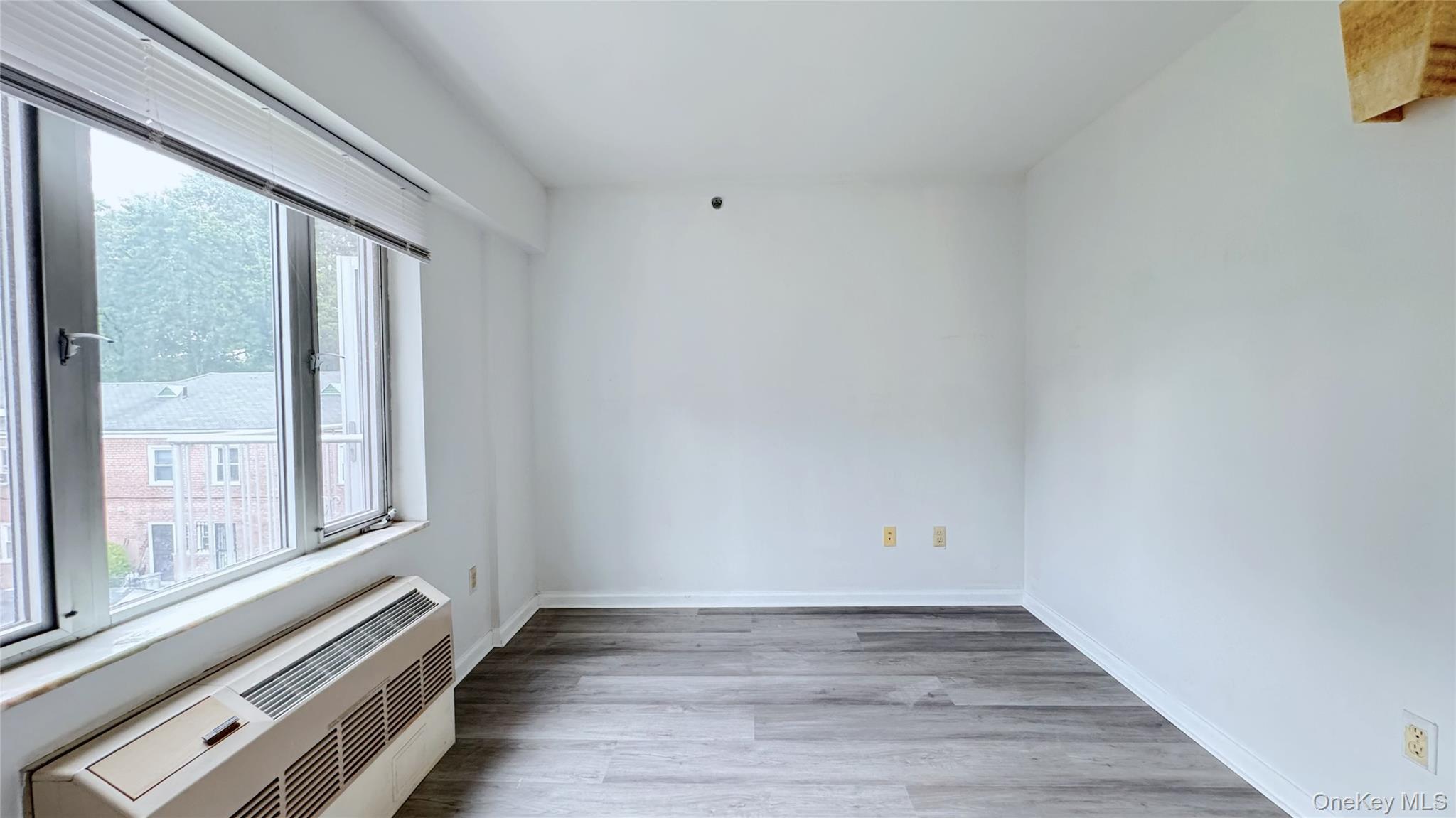 64-34 Grand Central Parkway # 3D, Forest Hills, NY 11375