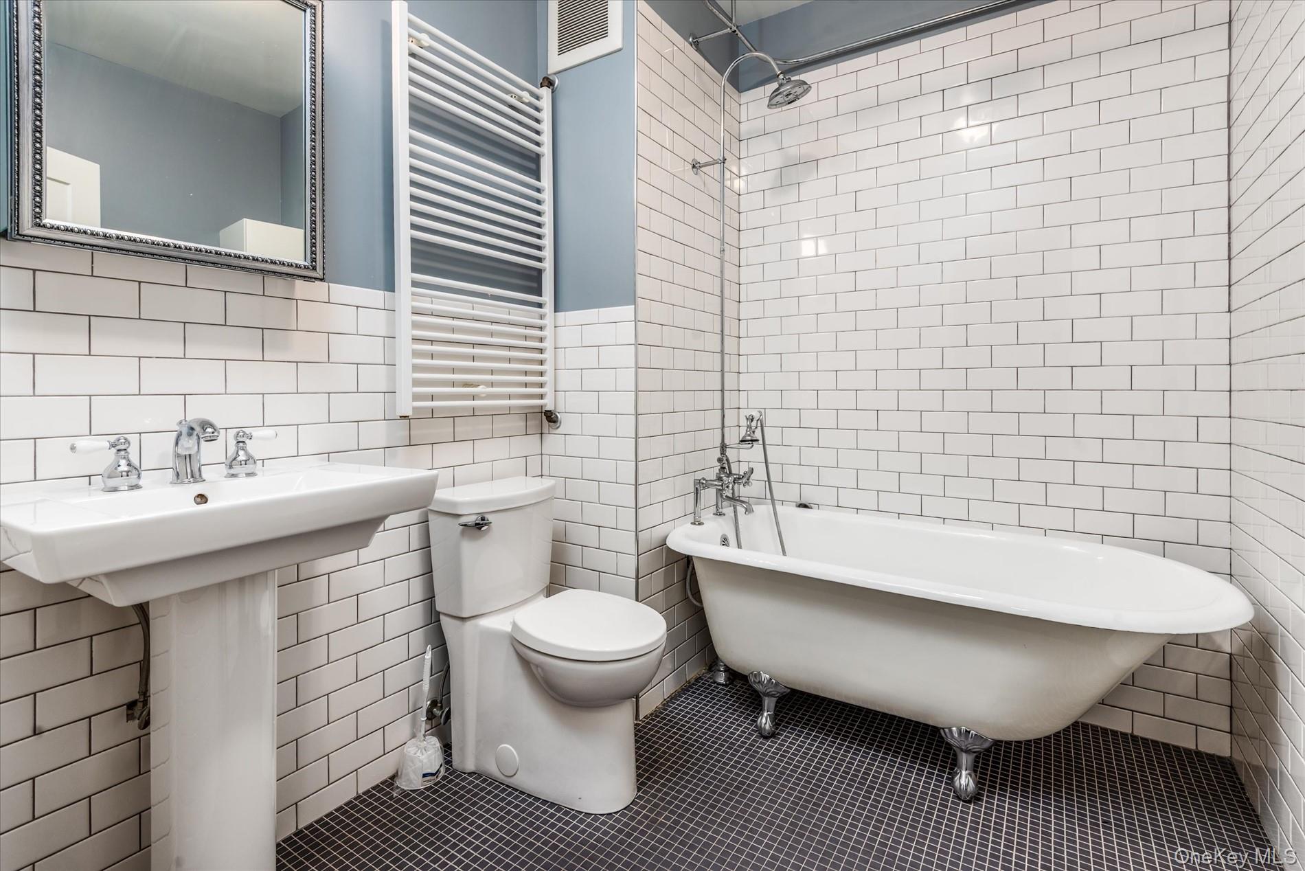 26-19 14th Place, Astoria, NY 11102