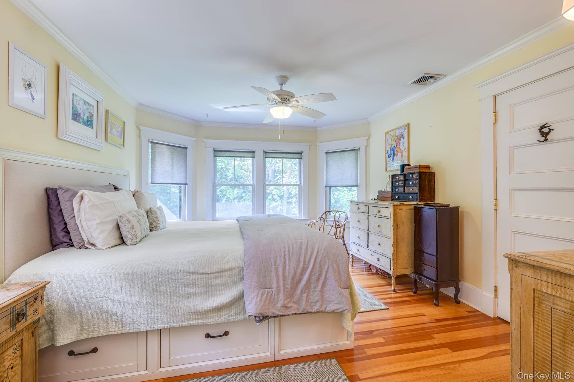 153 Ponquogue Avenue, Hampton Bays, NY 11946