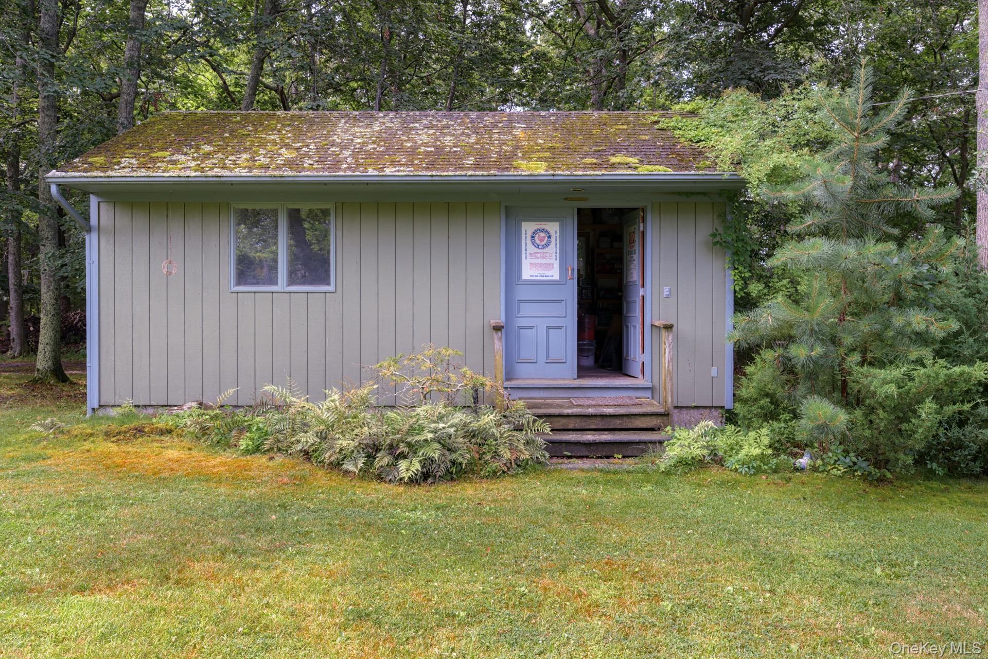 153 Ponquogue Avenue, Hampton Bays, NY 11946