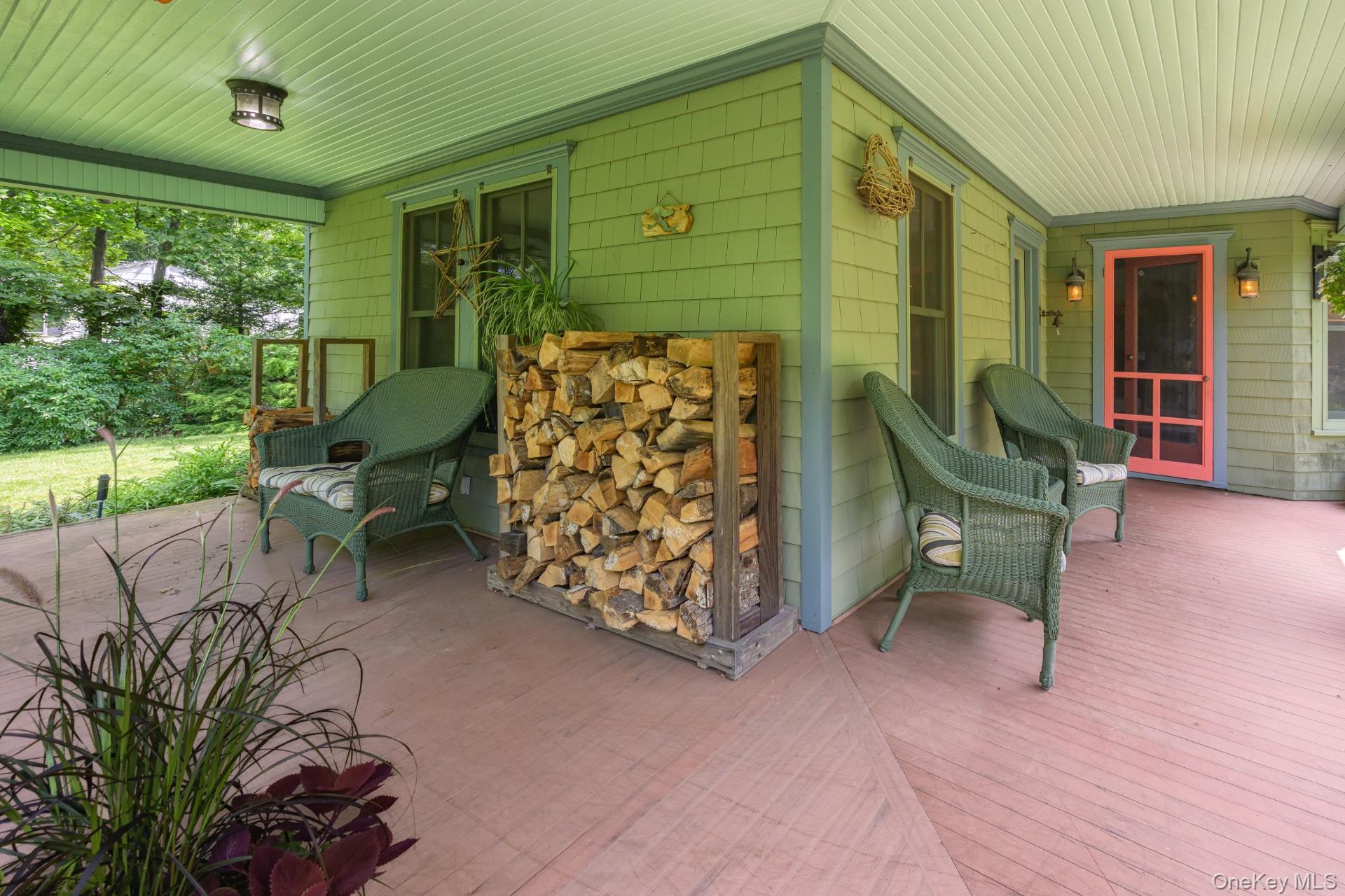 153 Ponquogue Avenue, Hampton Bays, NY 11946