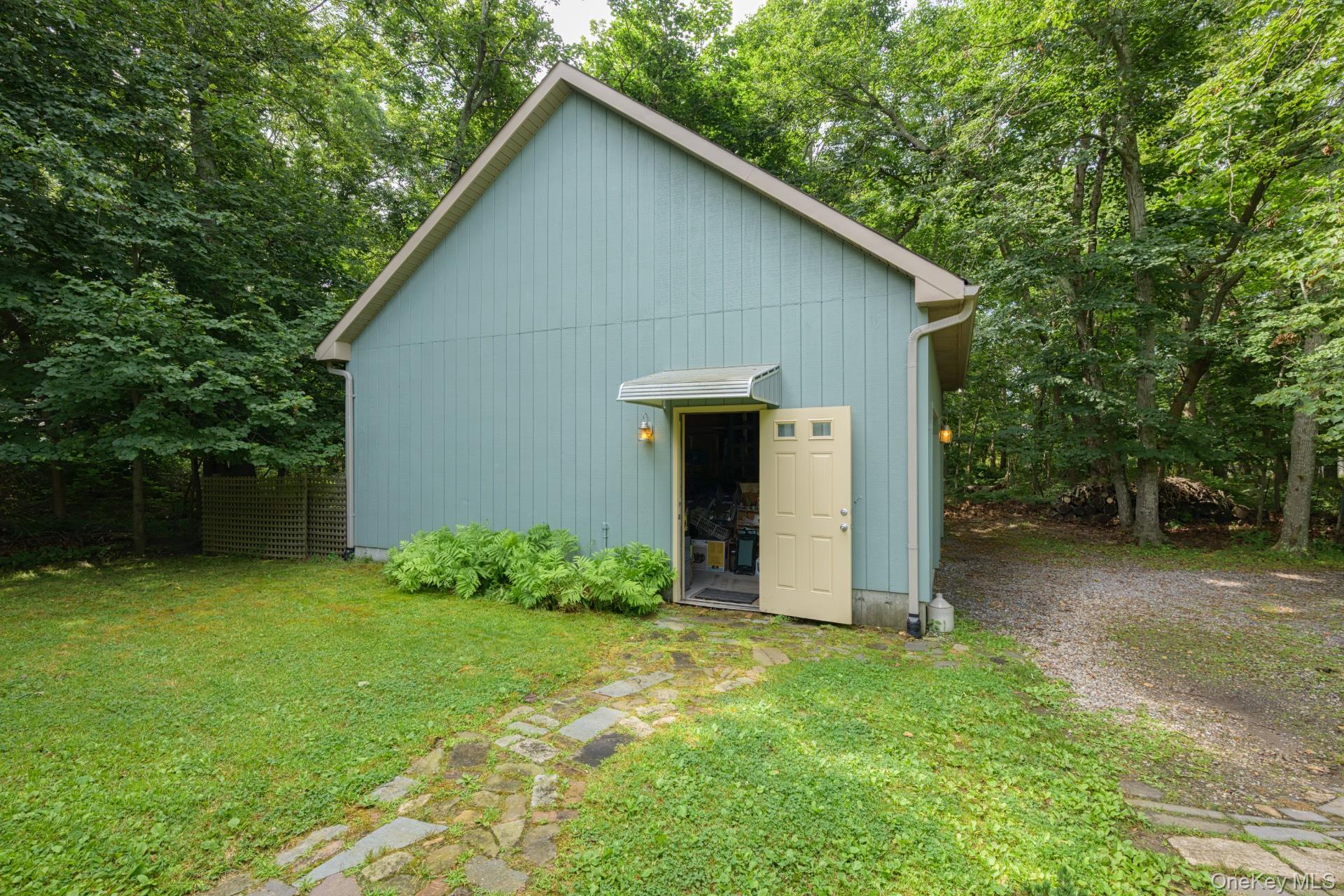 153 Ponquogue Avenue, Hampton Bays, NY 11946