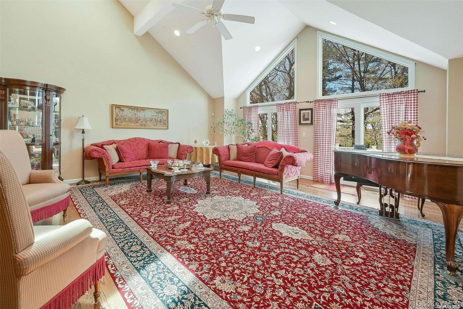 3 Crescent Court # 3, Centerport, NY 11721