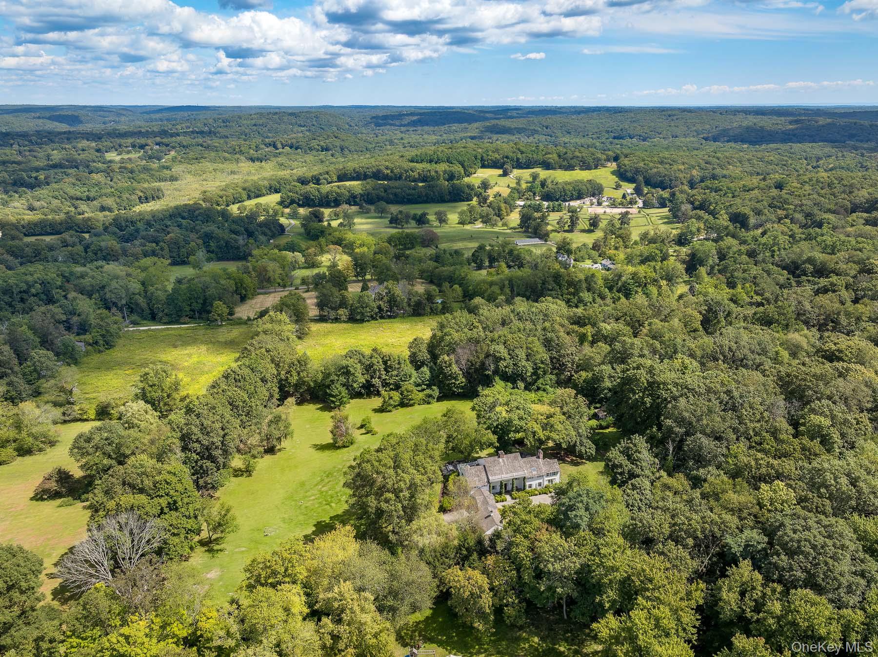 213 Baldwin Road, Bedford Corners, NY 10549