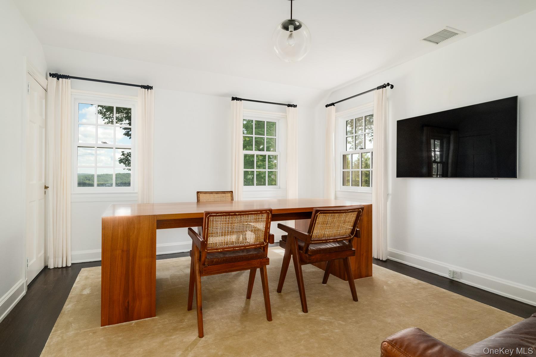 213 Baldwin Road, Bedford Corners, NY 10549