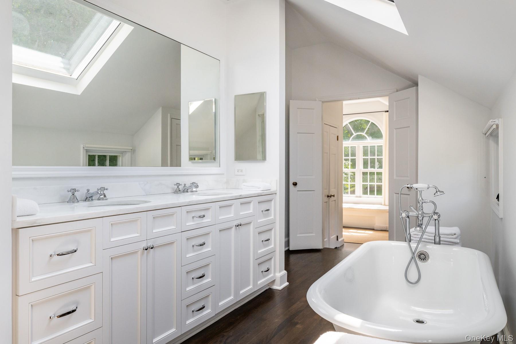 213 Baldwin Road, Bedford Corners, NY 10549