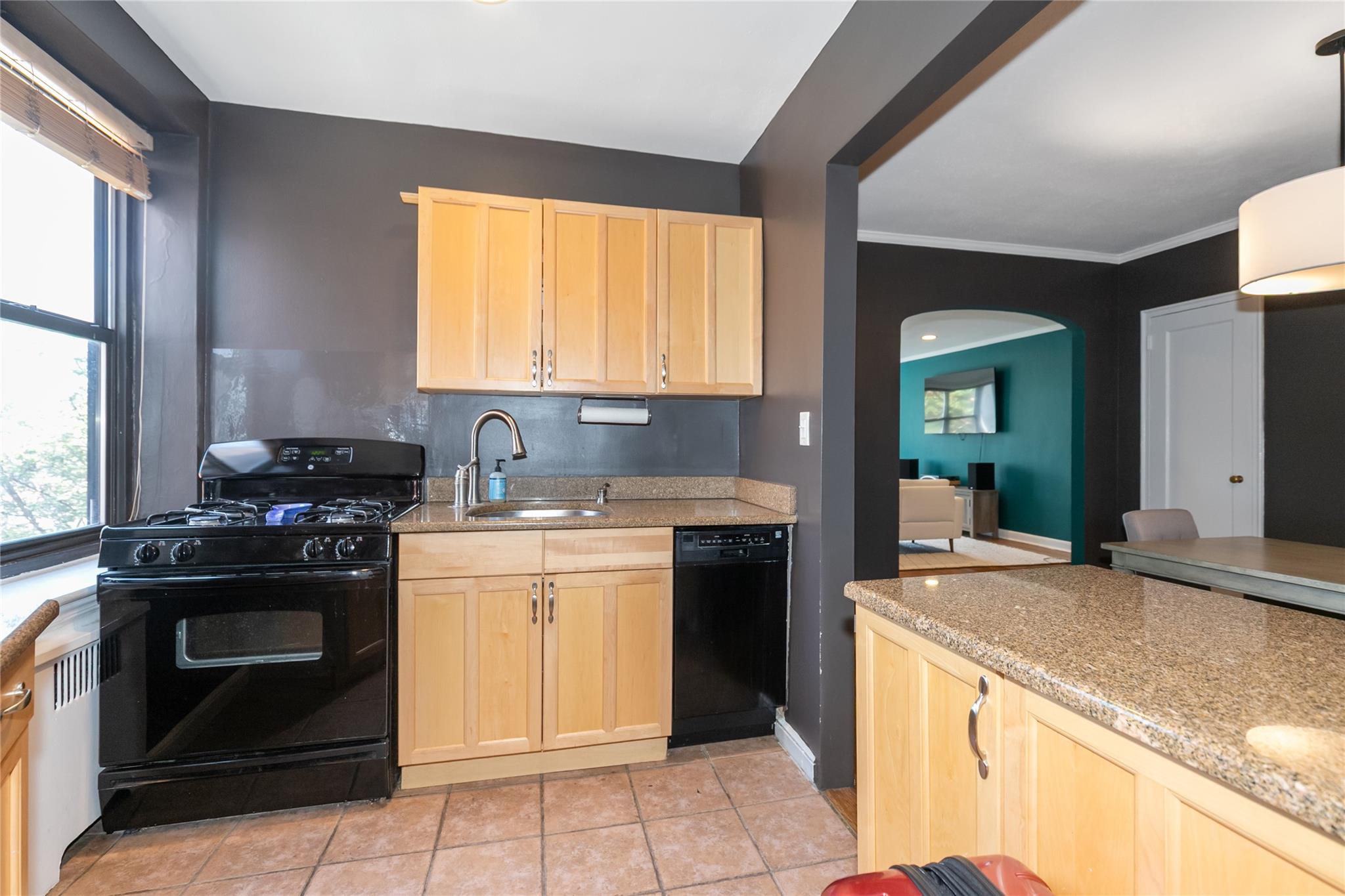 4 Townhouse Place # 3H, Great Neck, NY 11021