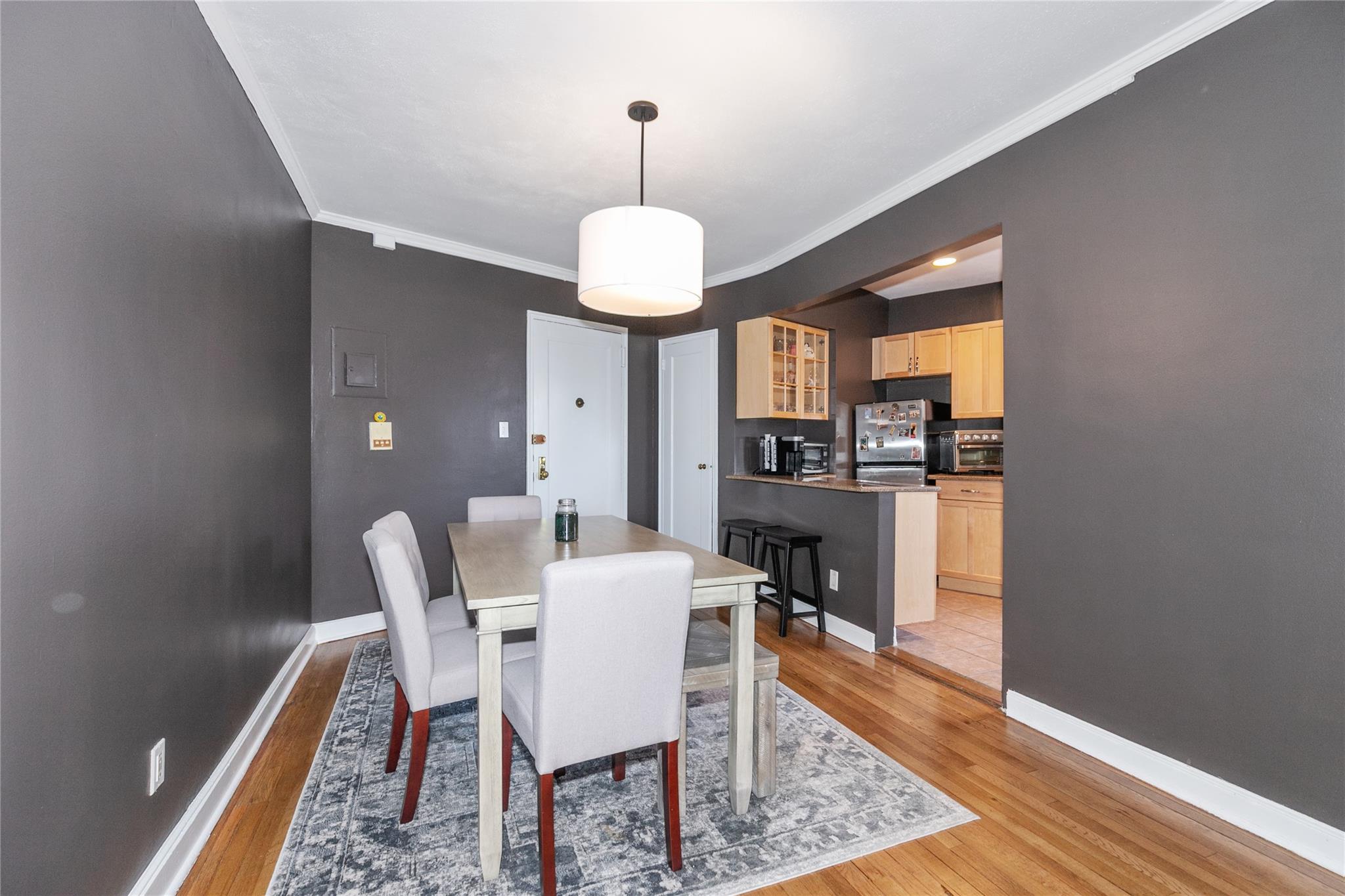 4 Townhouse Place # 3H, Great Neck, NY 11021