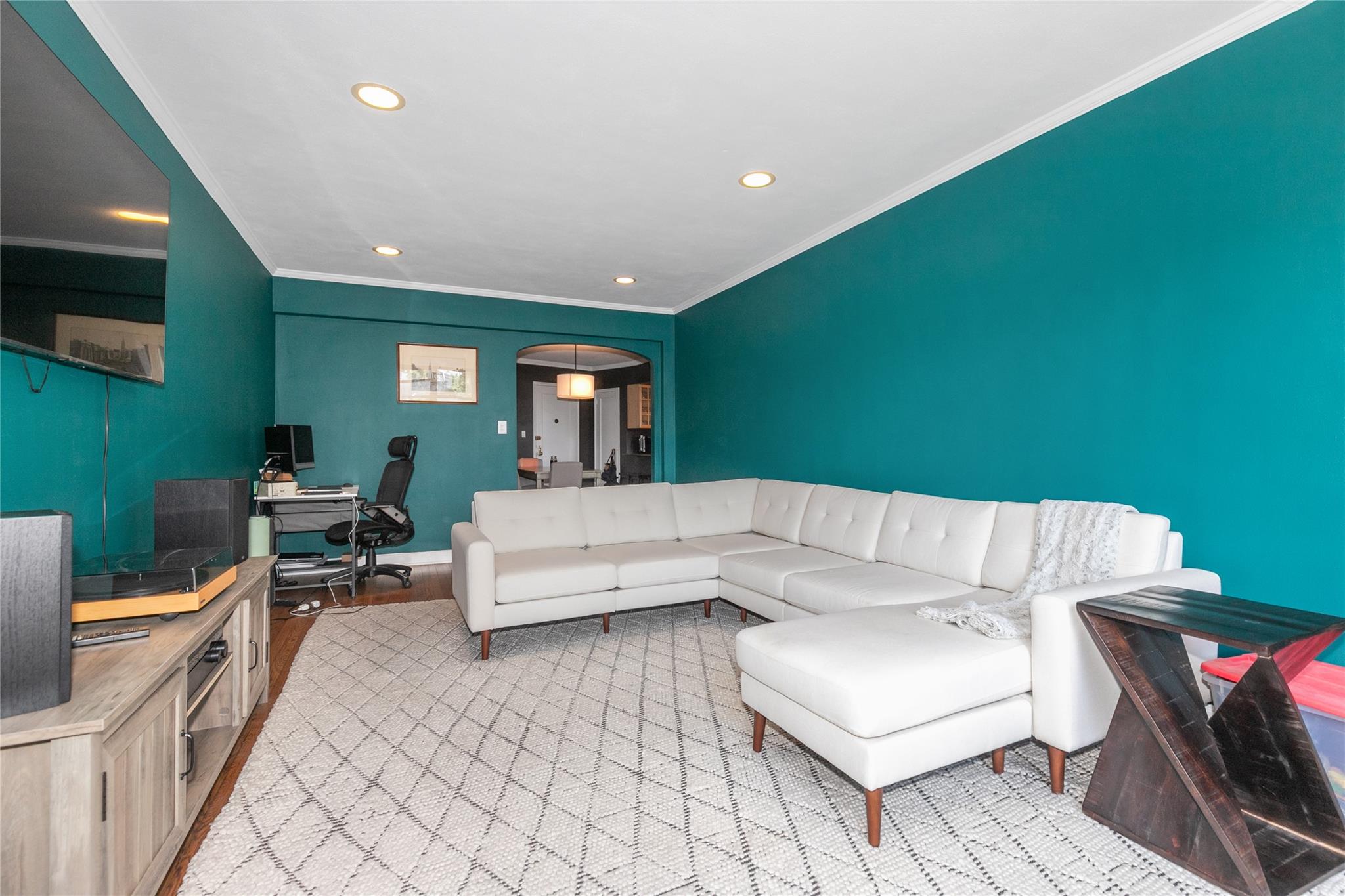 4 Townhouse Place # 3H, Great Neck, NY 11021