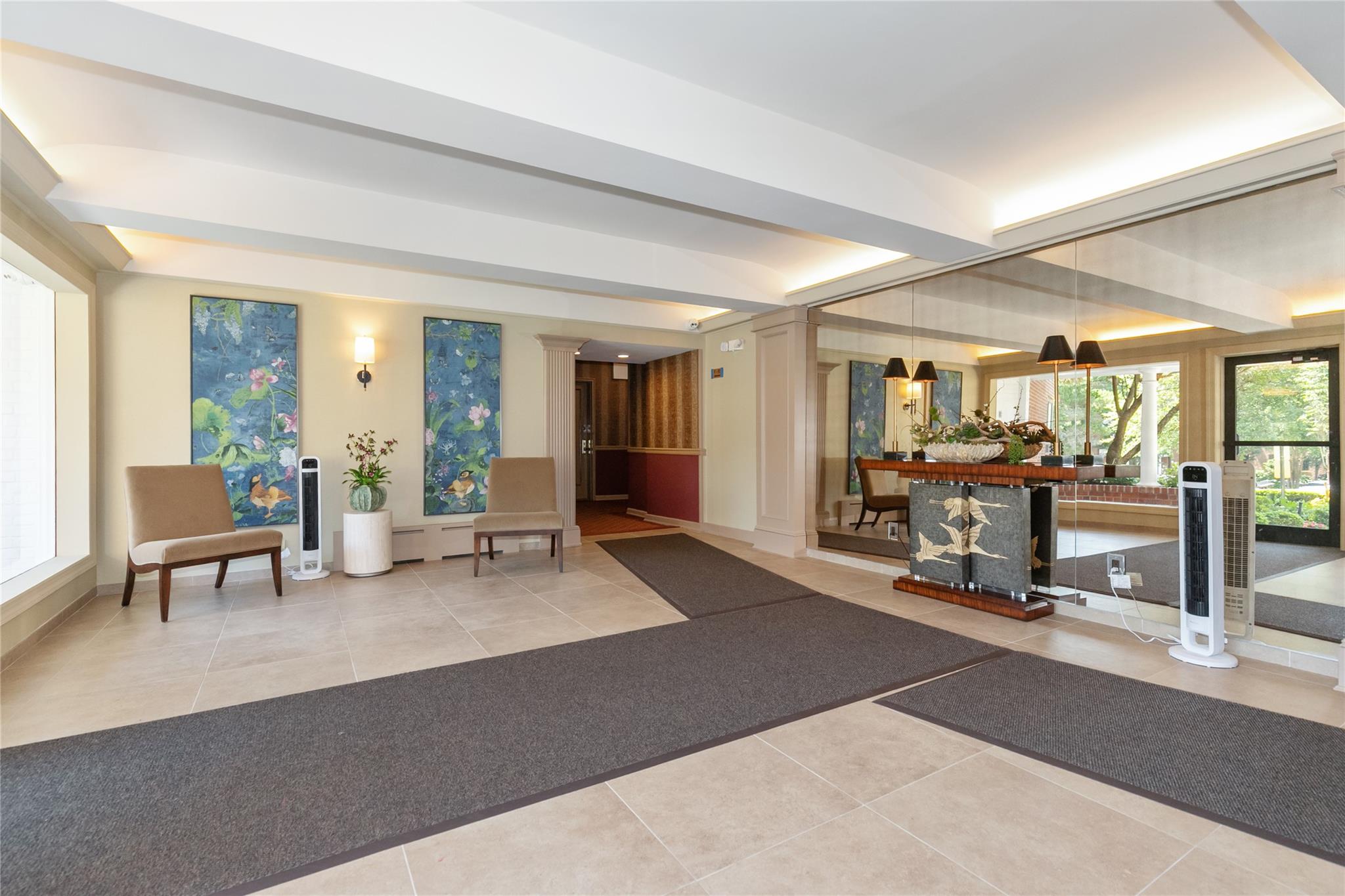 4 Townhouse Place # 3H, Great Neck, NY 11021