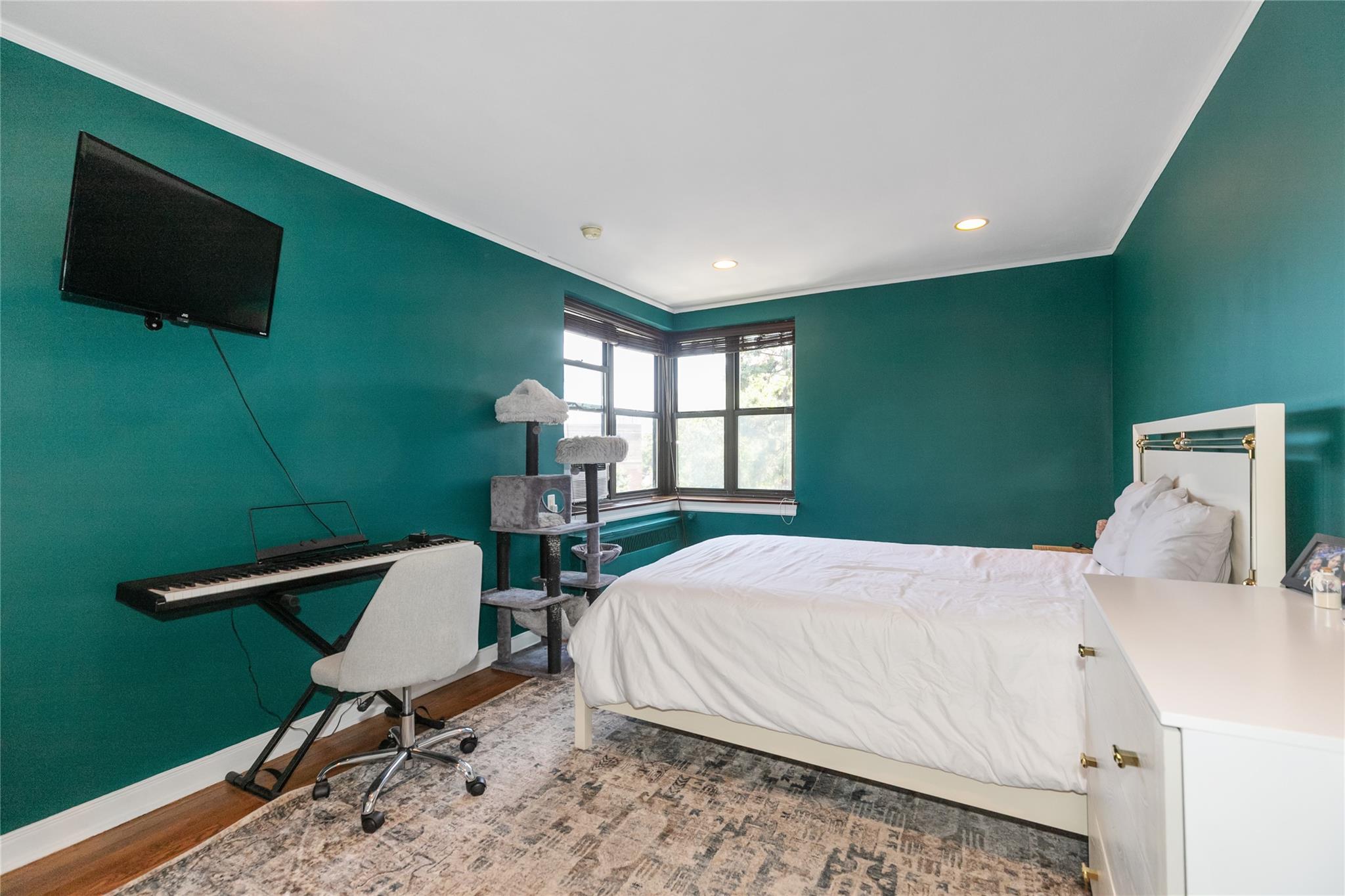 4 Townhouse Place # 3H, Great Neck, NY 11021