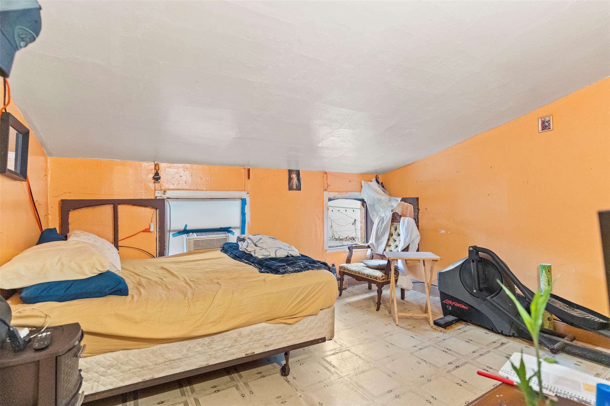 83 Lander Street, Newburgh, NY 12550