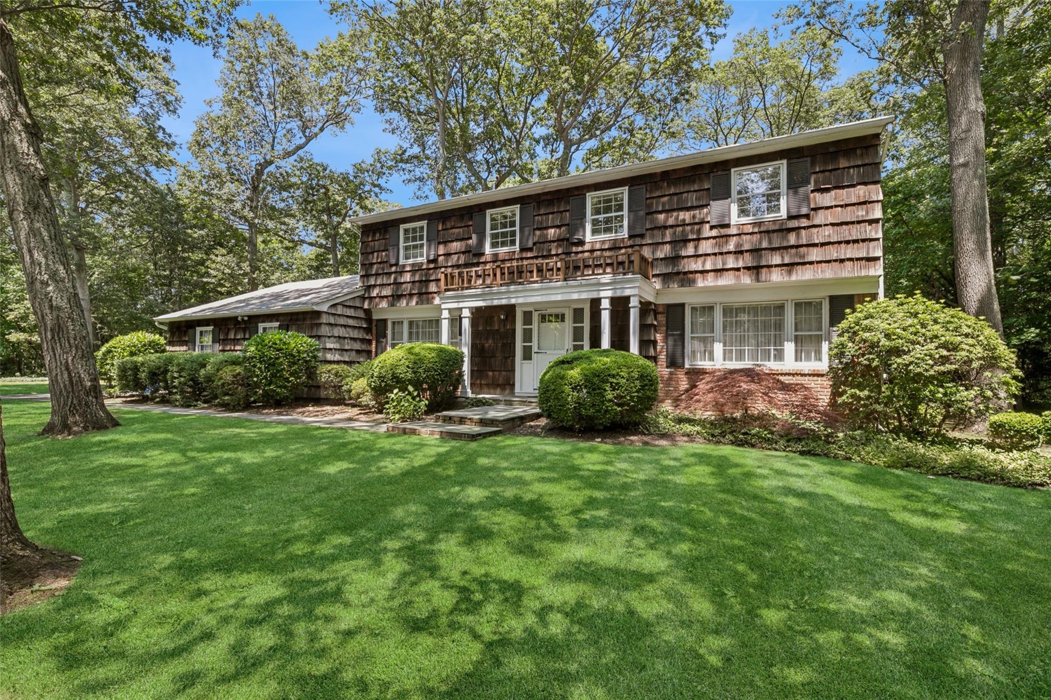 137 Darrow Lane, Greenlawn, NY 11740
