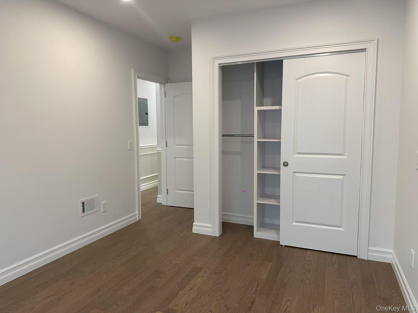 6973 229th Street, Oakland Gardens, NY 11364