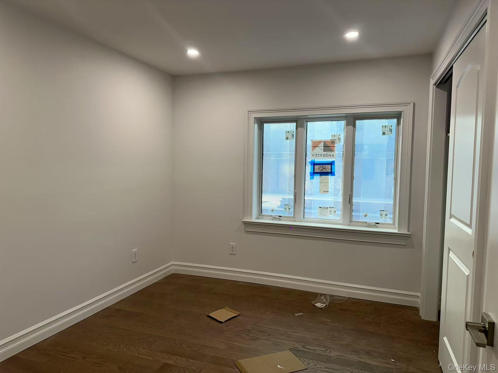 6973 229th Street, Oakland Gardens, NY 11364