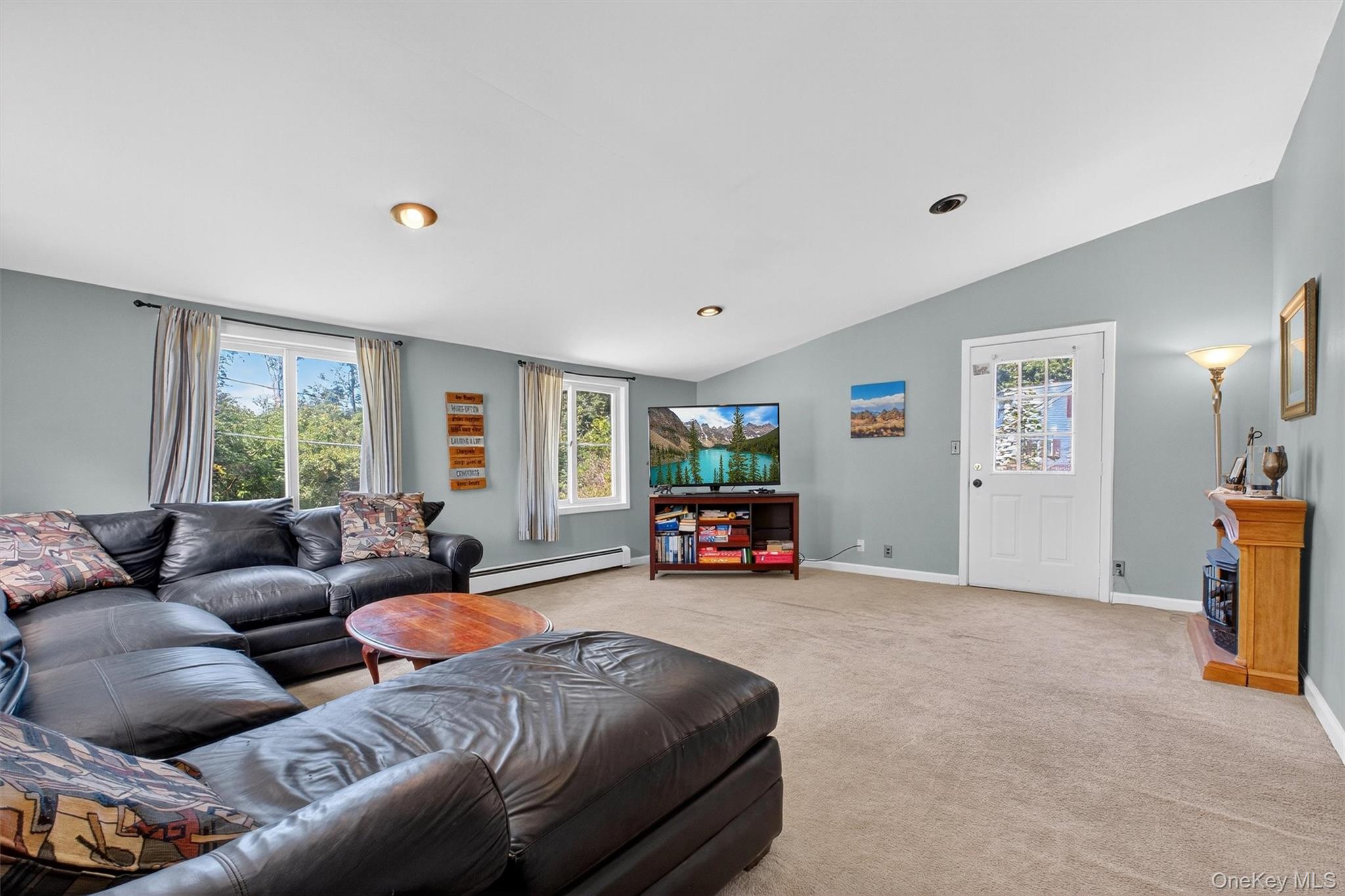 18 McGeeville Court, Poughquag, NY 12570