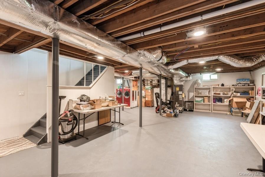 330 Private Road, East Patchogue, NY 11772