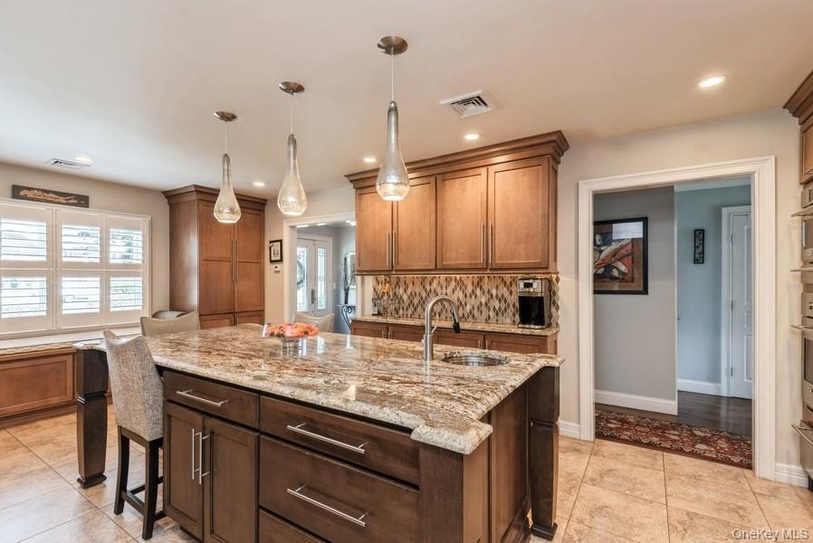 330 Private Road, East Patchogue, NY 11772