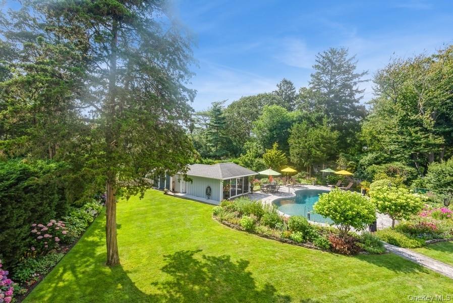 330 Private Road, East Patchogue, NY 11772