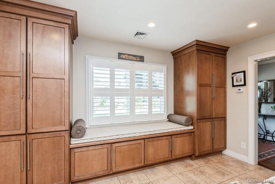 330 Private Road, East Patchogue, NY 11772