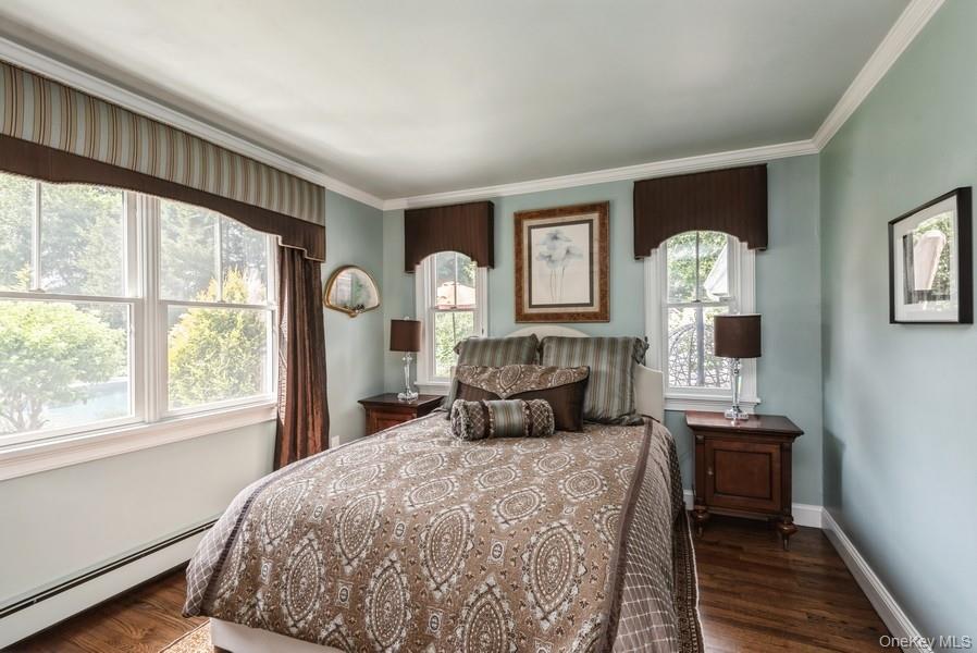 330 Private Road, East Patchogue, NY 11772