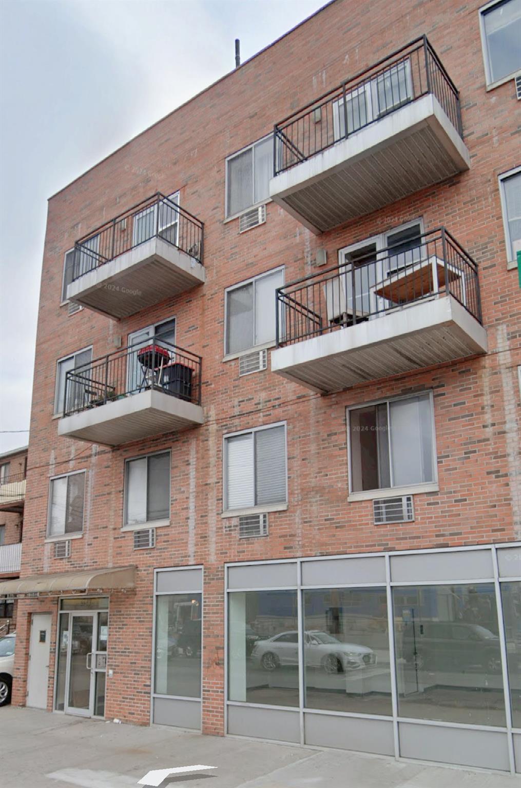 31-53 Linden Place # 4B, Flushing, NY 11354