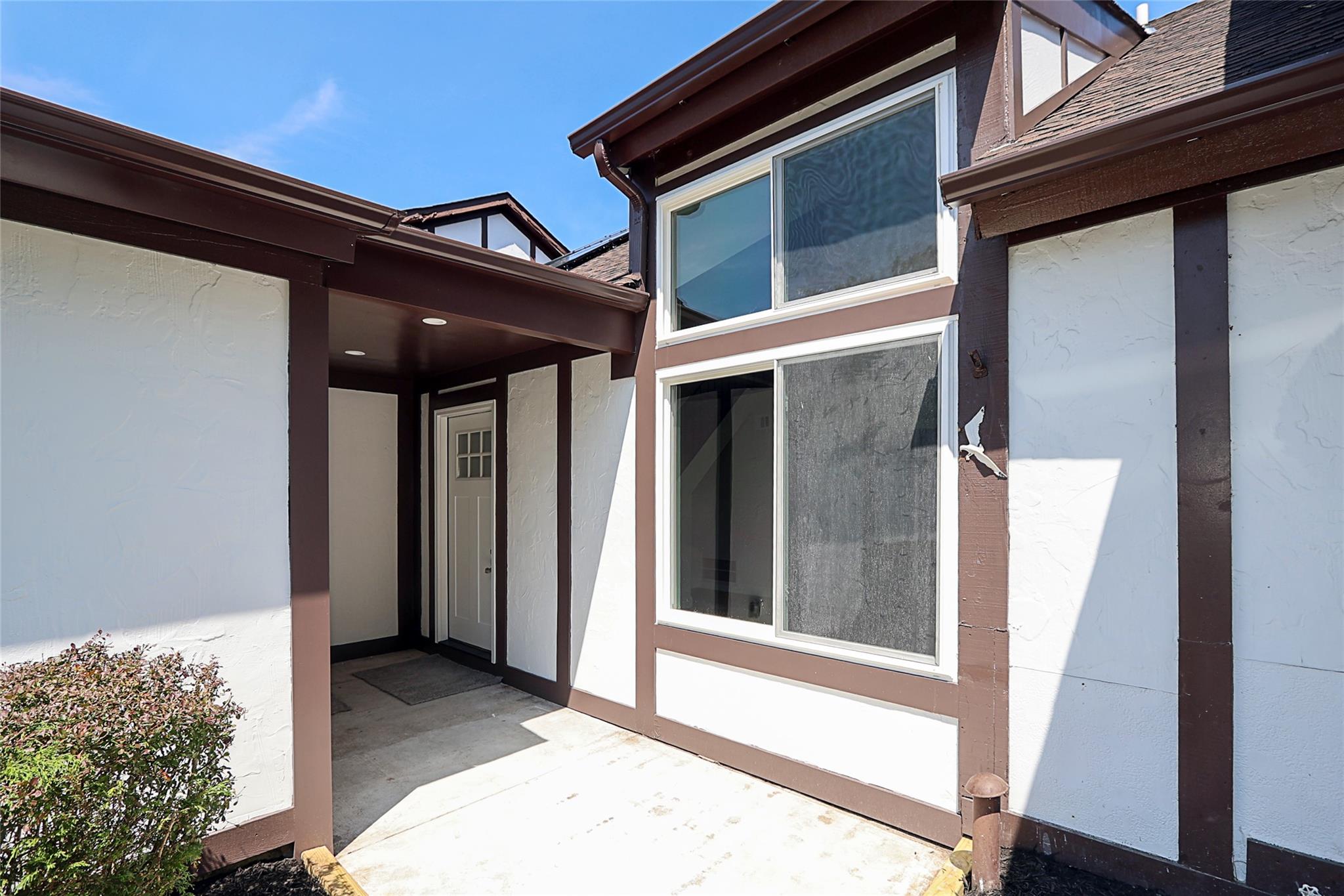 5 Amesworth Court, Middle Island, NY 11953