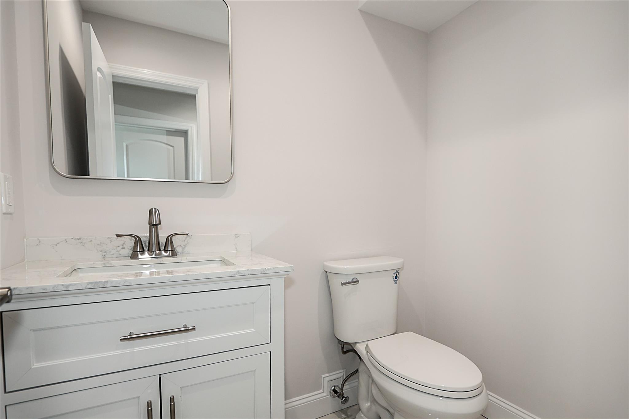 5 Amesworth Court, Middle Island, NY 11953