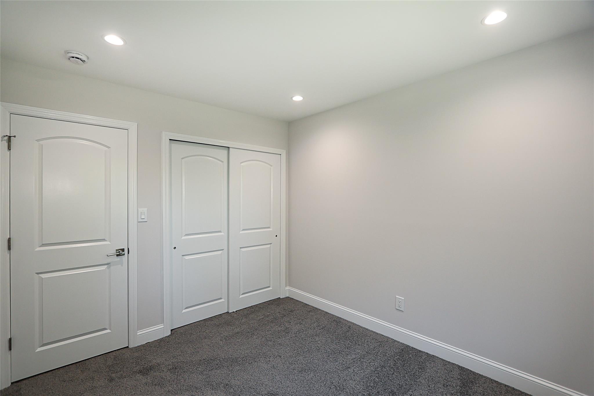 5 Amesworth Court, Middle Island, NY 11953