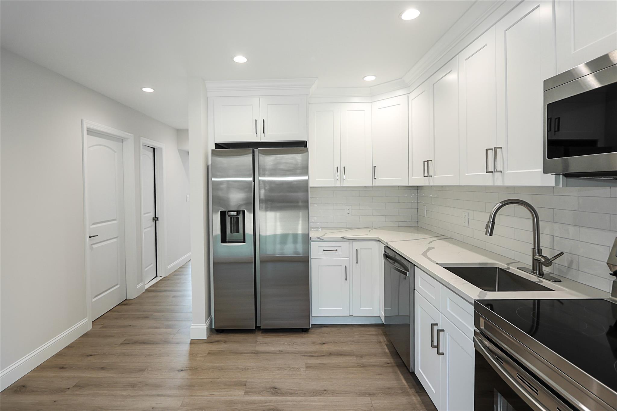 5 Amesworth Court, Middle Island, NY 11953