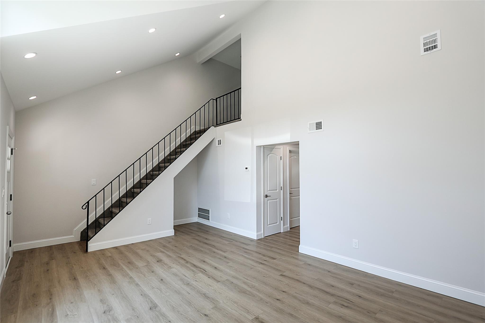 5 Amesworth Court, Middle Island, NY 11953