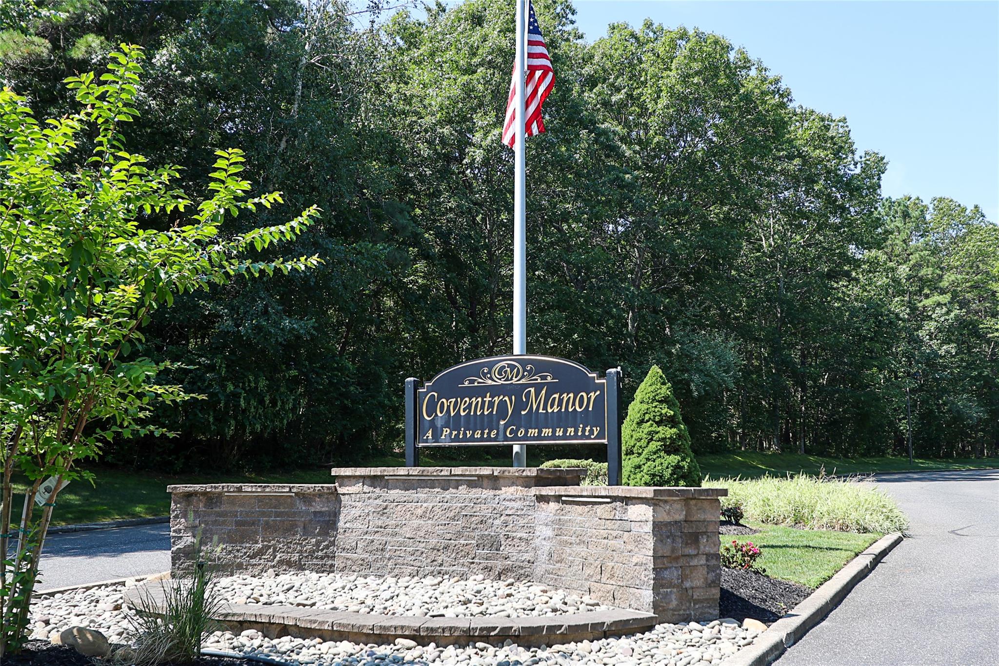 5 Amesworth Court, Middle Island, NY 11953