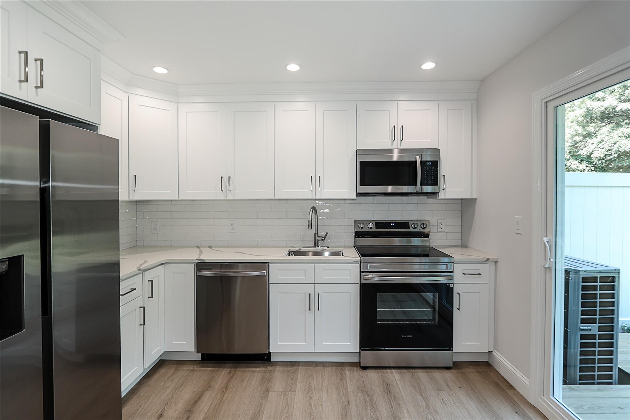 5 Amesworth Court, Middle Island, NY 11953